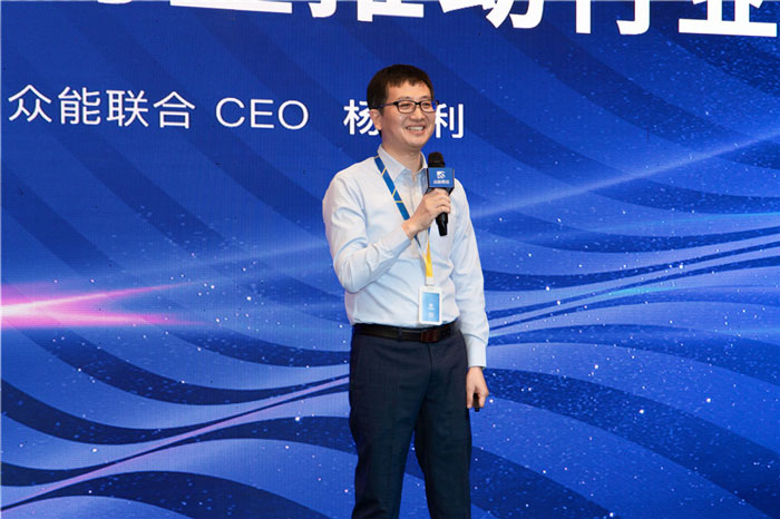 新起点、新征程、乘风破浪、砥砺前行——九州网页版-九州（中国）_九州（中国）
管理层大会在南京隆重召开-3.jpg